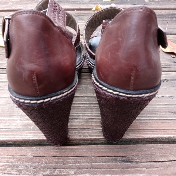BANANA REPUBLIC women's Brown Leather Woven 5" Wedge Platform Sandals Heels 10. - Picture 4 of 7